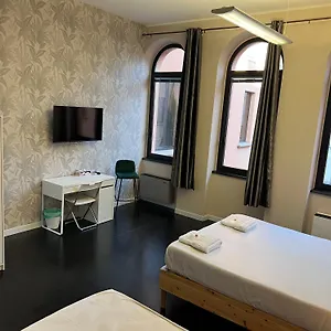 The Rock House Con 6 Con Bagno Privato Guest house